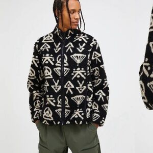 Peak Performance Graphic Pile Jacket